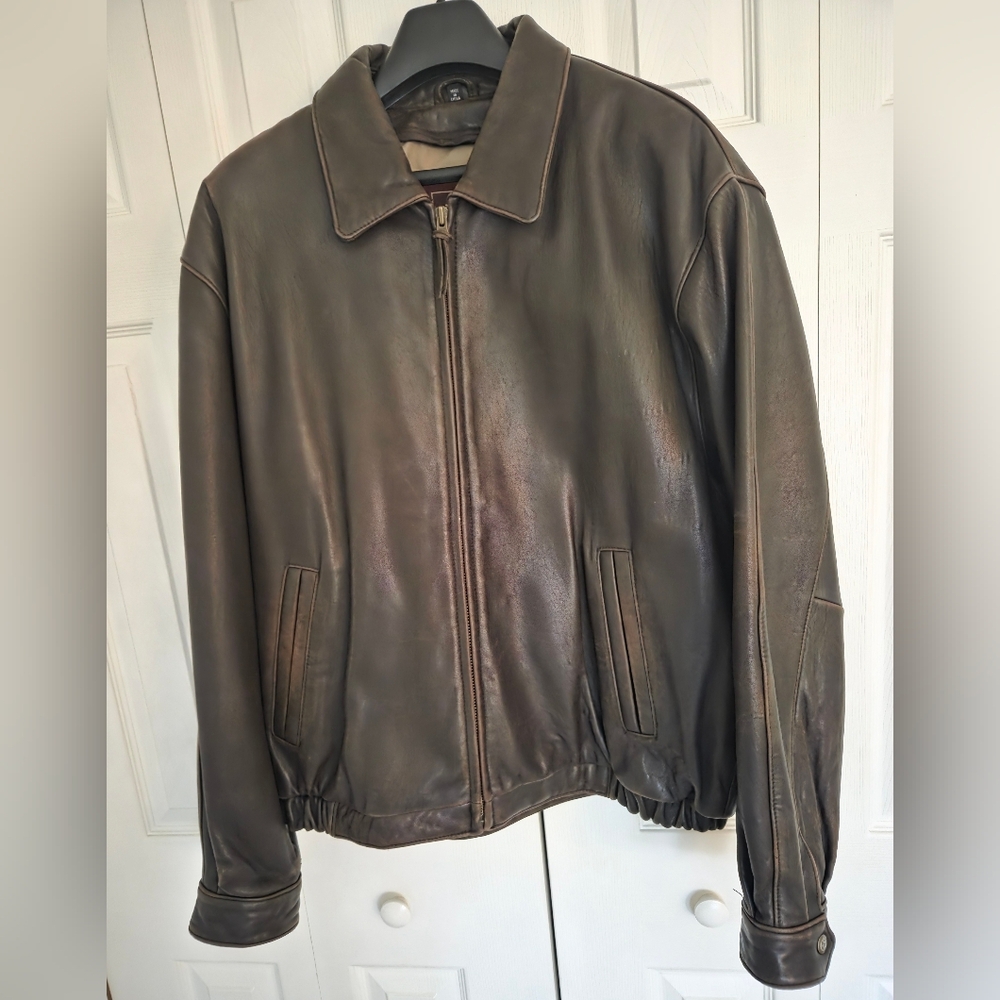 Men's Classic Brown Leather Bomber Jacket